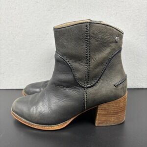 UGG Annie Black Full Grain Leather 1095061‎ Zip-Up Ankle Boots Womens Size 9
